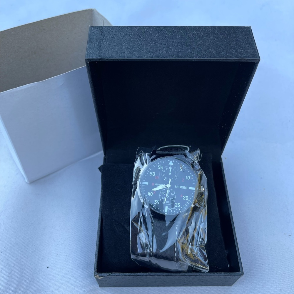 Migeer quartz watch
